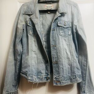 Abercrombie & Fitch Vintage Distressed Denim Jacket - Light Wash